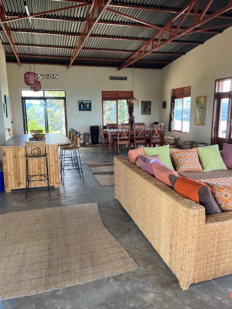 Amazi Land Home And Farm Stay Kibuye Extérieur photo